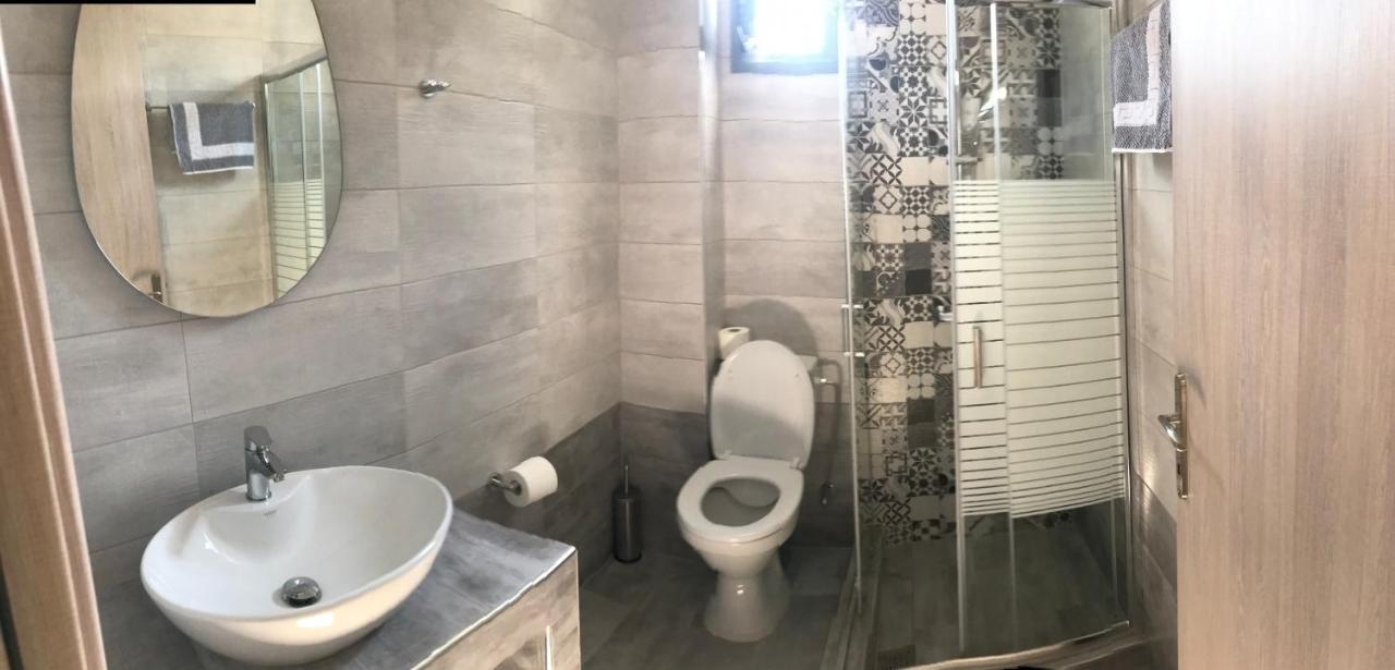 Savvas House Hotel Neos Marmaras Bagian luar foto