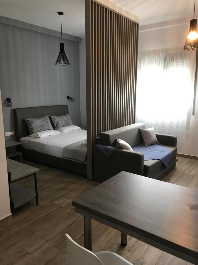 Savvas House Hotel Neos Marmaras Bagian luar foto